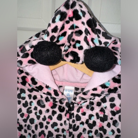 Pink cheetah print onesie size 10/12 - Picture 2 of 8